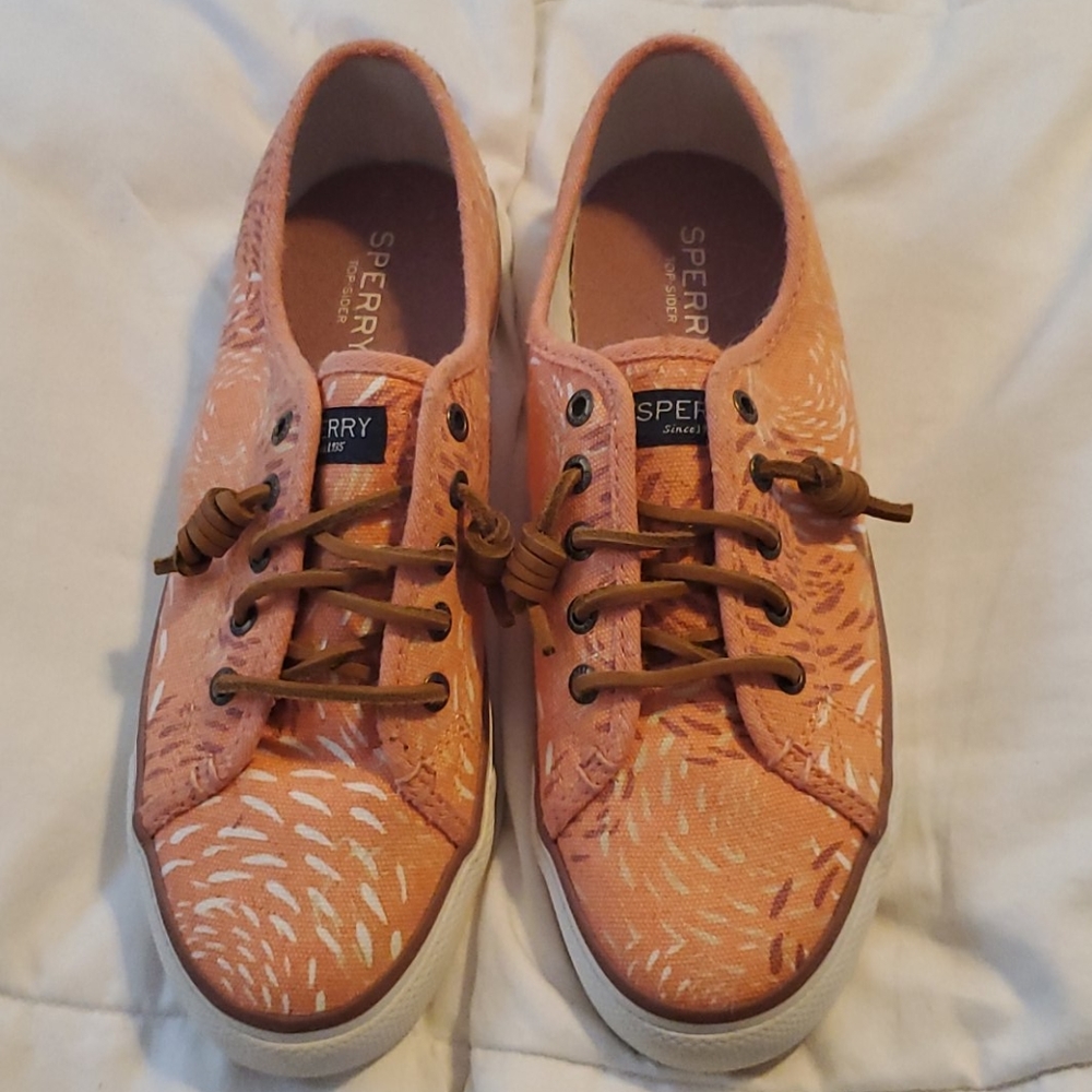 New Sperry Top Sider Peach Size 7